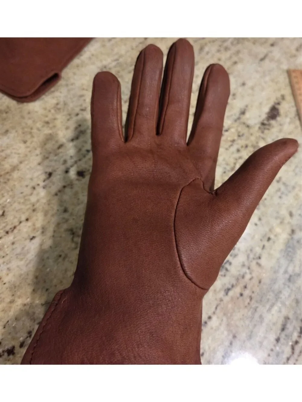 Vintage Womens Size M Brown Soft Leather Gloves Stitching Detail